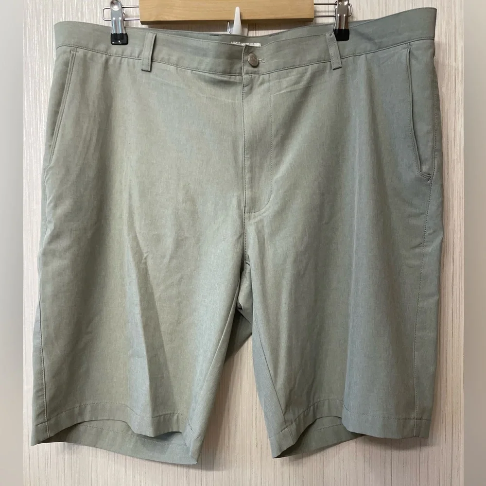 Peter Millar Men's Performance Shorts Size 40 Gray Golf Casual Grey - Picture 1 of 6